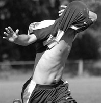 2mannschaft1.jpg 198x202