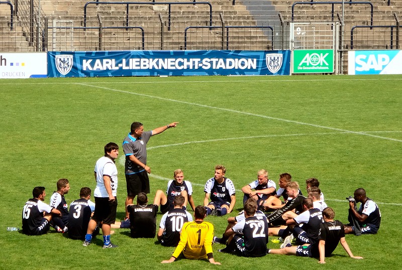 Cem Efe weist den Weg!