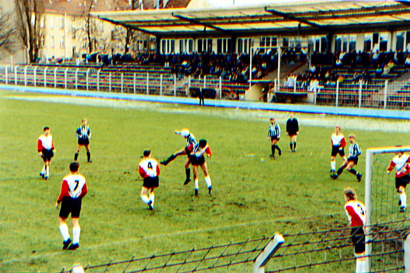 tl_files/Abseits/img/2014/punktspiel_perleberg_1990er.jpeg