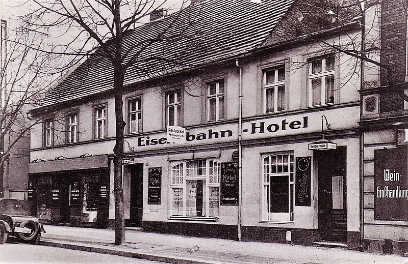 Das Eisenbahnhotel (Datum unbekannt)
